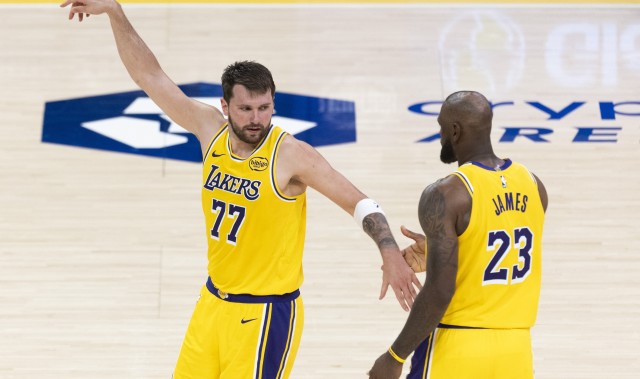 足球赛事-遇强也强！全明星赛后湖人对阵胜率六成及以上球队战绩6胜2负